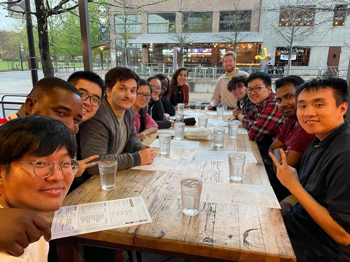 BleiholderFSU's tweet image. A nice night out with pizza and chicken fingers welcoming the students from our Summer School #computationaltools #ionmobility
@ChemistryFsu @asmsnews
@ISIMSSociety
@FemalesInMS