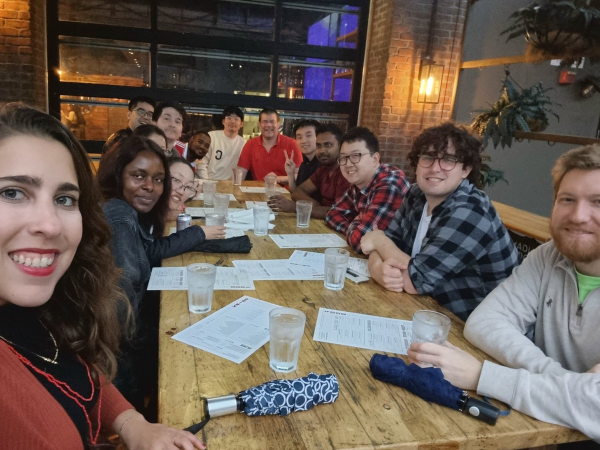 BleiholderFSU's tweet image. A nice night out with pizza and chicken fingers welcoming the students from our Summer School #computationaltools #ionmobility
@ChemistryFsu @asmsnews
@ISIMSSociety
@FemalesInMS