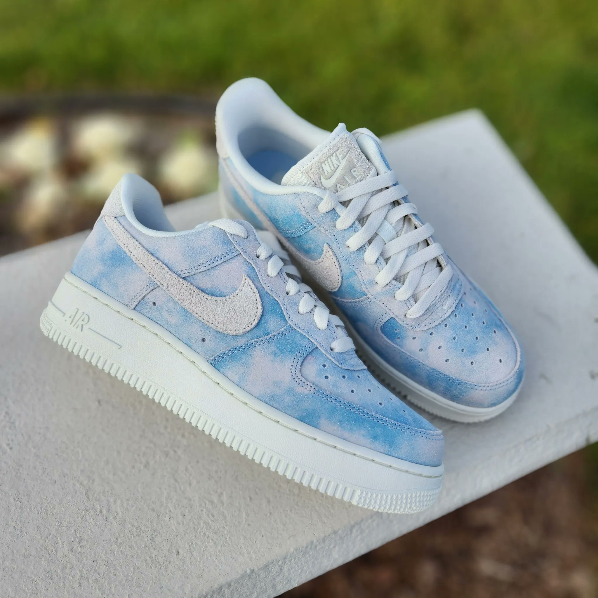 Nike air force 1 baby blue suede deals