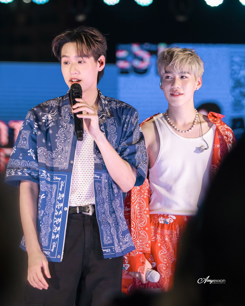 AmyExxon's tweet photo. @bbillkin @ppkritt Monday Morning ❤️💙 #BKPPxติดTrendFest 
#ติดTrendFest #WhatStopsYou 
#CentralChiangmai #bkpp #บิวกิ้นพีพี https://t.co/eujqUsrv0z