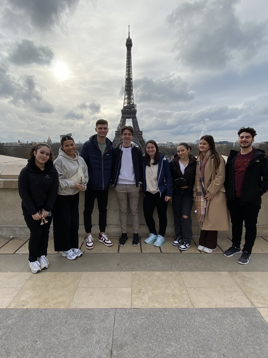 MPJ_TCDSB's tweet photo. Monsignor Johnson students having a wonderful time on the March Break Europe trip. 

Today our students visited Paris and toured the Eiffel Tower and the Louvre Museum!  @MalecStanley @Mr_Valvo @cpitter01 @TCDSB https://t.co/IMnxTQKuKJ