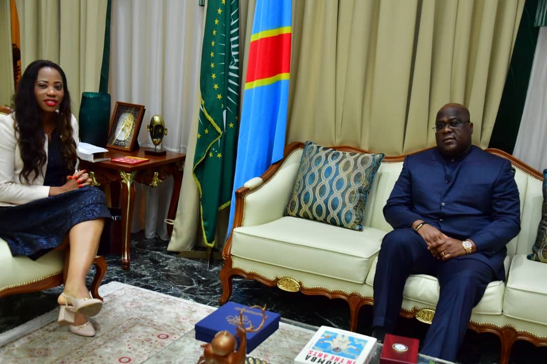 MbomboStephanie's tweet photo. Calendrier électoral#rôle crucial#alliés#majorité parlementaire#femme#jeunesse aux élections! Échanges fructueux avc celui qui se sacrifie jr et nuit pr le bien être des congolais C un privilège pour @CRIC de partager votre combat pô Président ⁦@fatshi13⁩ #2023 garantie 💯 https://t.co/Qtlhr7FgCT