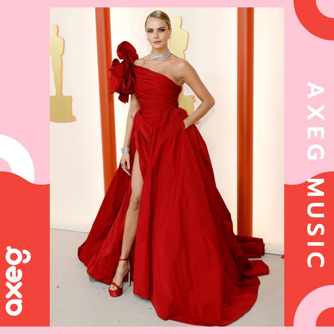 AxegMusic's tweet photo. #CaraDelevigne looking gorgeous at the #Oscars 
#Oscars2023 #axegmusic https://t.co/hTHIHT6YSF