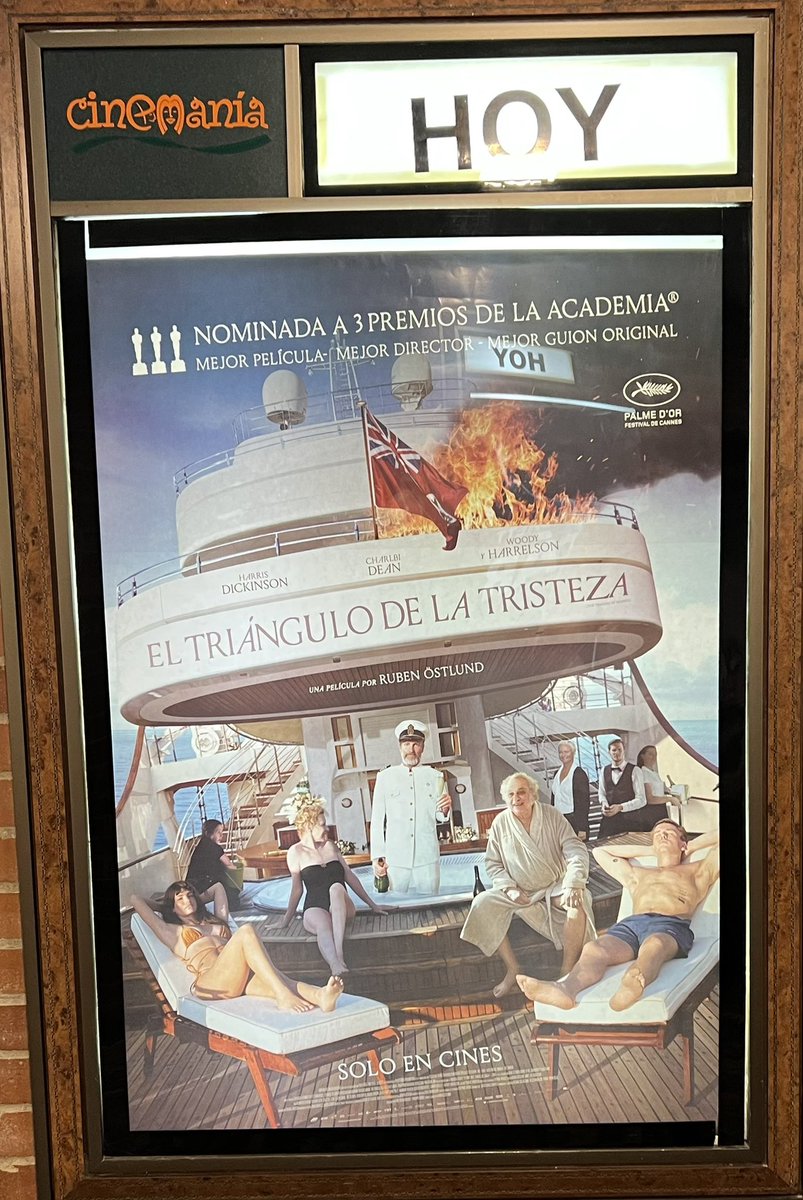 alvaroforero's tweet image. Vean esta maravilla de película:
El Triángulo de la Tristeza

Una parodia lúcida y divertida sobre la sociedad decadente,  la lucha de clases y la condición humana.