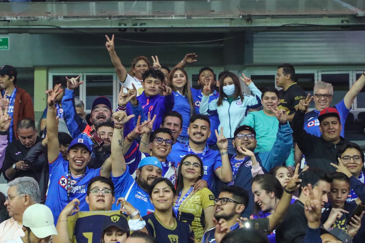 CruzAzul's tweet photo. Gracias a todos los Celestes que fueron ayer al partido. 💙

Compártenos tu foto en el Estadio. ⬇️ https://t.co/GPz7iLmyEe
