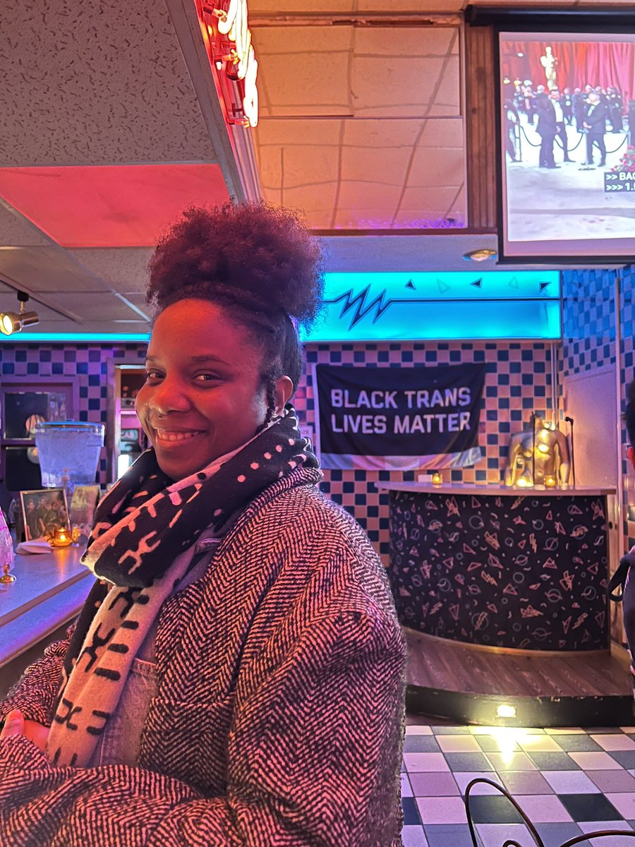 ok ya I stand by the fact that the Oscars are whatever ESP after navalny over all that breathes? Please. But we won’t miss a party with this flag on the wall 🥰 <a href="/TeShimaBrennen/">Te Shima Brennen</a>