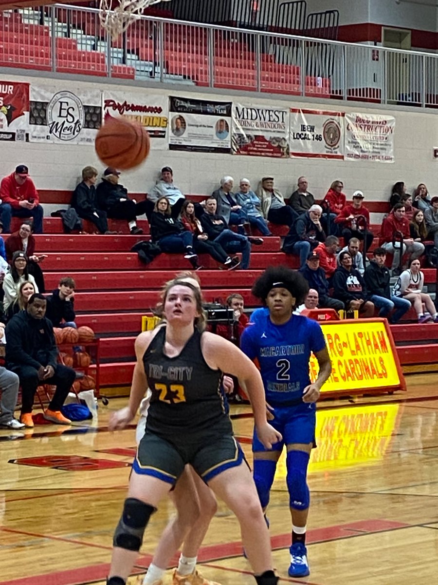 Shoutout to <a href="/SarahFinley23/">Sarah Finley</a> for repping for us in the Bird Cage Classic tonight! #TCSVFAM