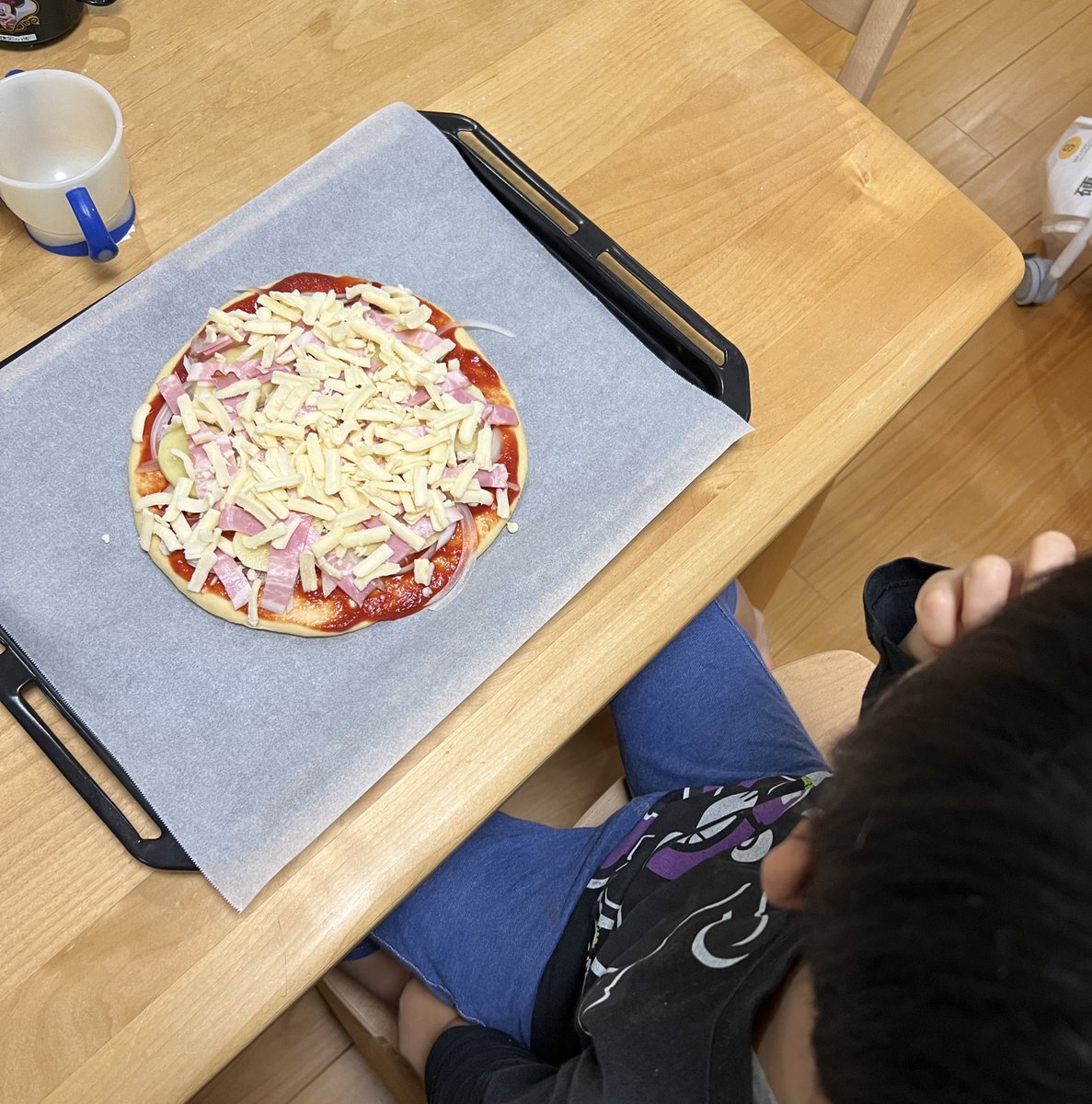 PteraBlog's tweet image. こんちゃ✨
今日は術後の1週間検診のために東京へGO🚃🚃
昨日は息子と一緒にピザ作ったよ☺️
楽しく、美味しい夕飯が作れてみんな満足✨

東京駅でのお土産を妻に依頼されてるのでこれから調査せねば💦💦