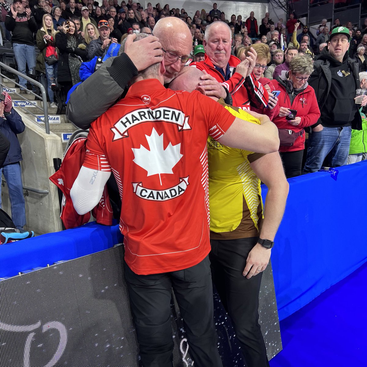 A picture says a thousand words. 💛 ❤️