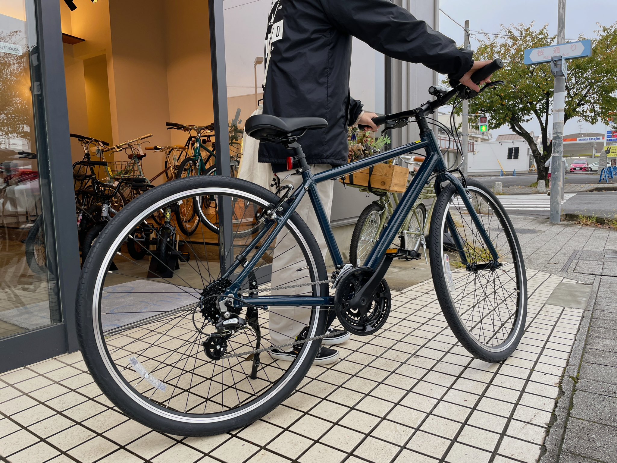 DARCO CROSS[ドラコクロス]27吋 シティーサイクル 外装6段/LEDオート