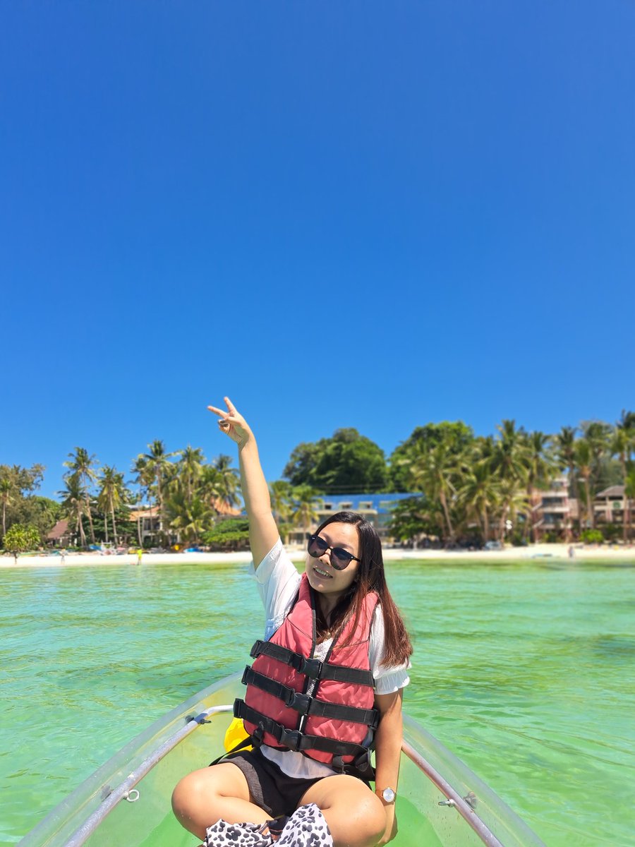 aie_alvarez's tweet photo. Just another beach pic popping in your newsfeed.
#boracay https://t.co/UkIIVM23r1