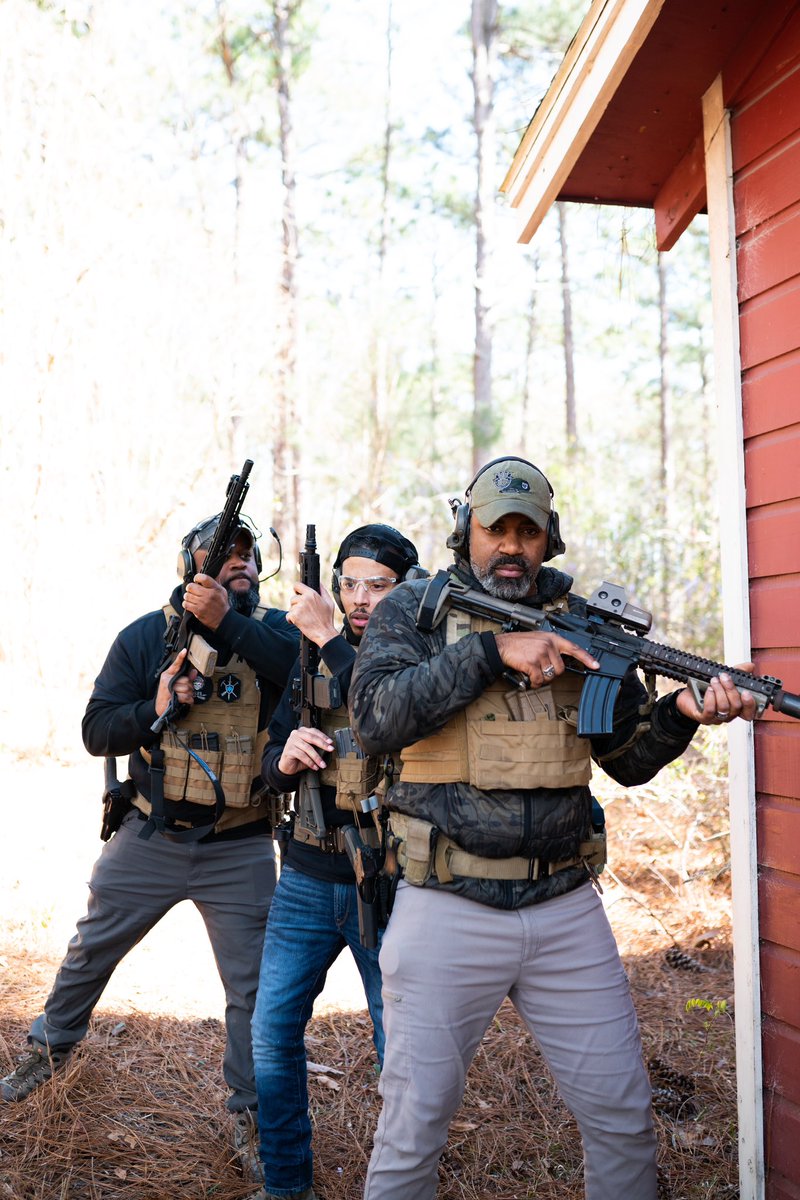KryptoNT_'s tweet photo. First of many @blackpointbr range &amp; Field Development events! Proud and honored to work along this great team! Gratitude to everyone who supported. #fullbattlerattle #blackpointbr #battleroyale #specialforces https://t.co/1flQ65HVR9
