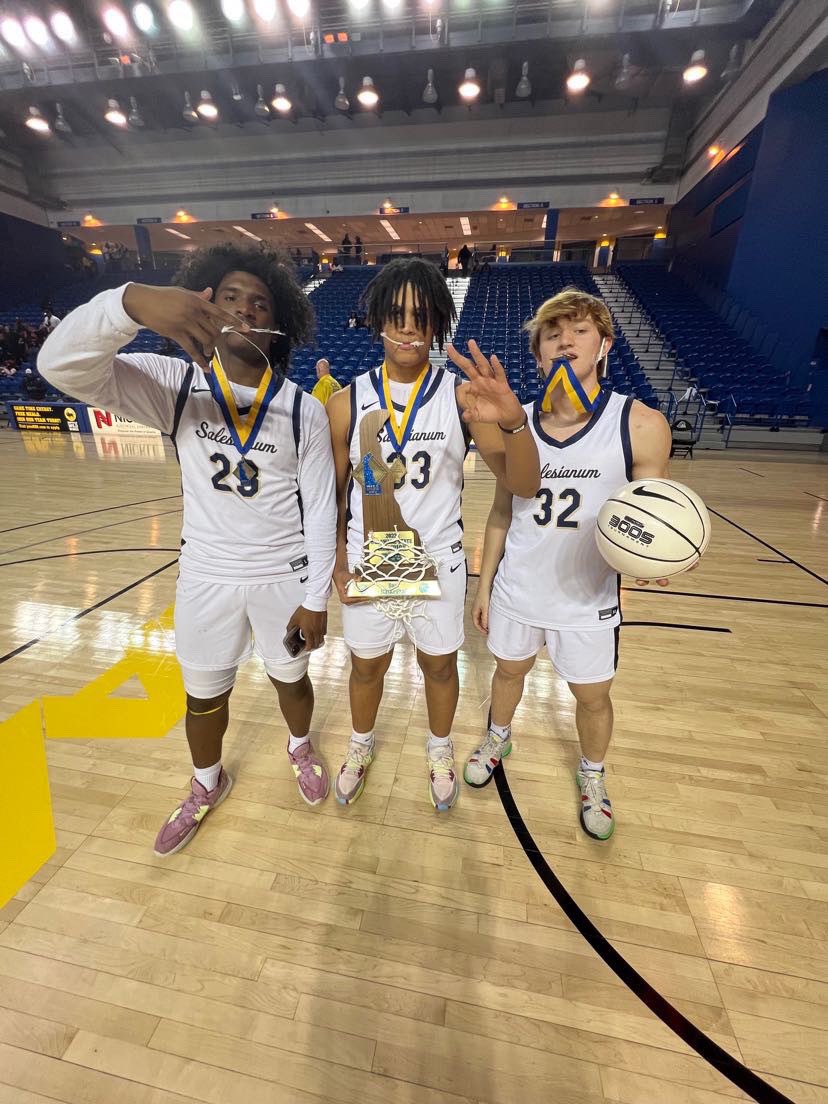 Congratulations @SalesianumHoops !! The boys are the 2023 Delaware Basketball State Champs! So proud of all our guys who contributed to the basketball journey and all winter sports this year! #5for5 #GoldStandard #RollSals @__maadf @NateRayDE89 @RobbieJ2025