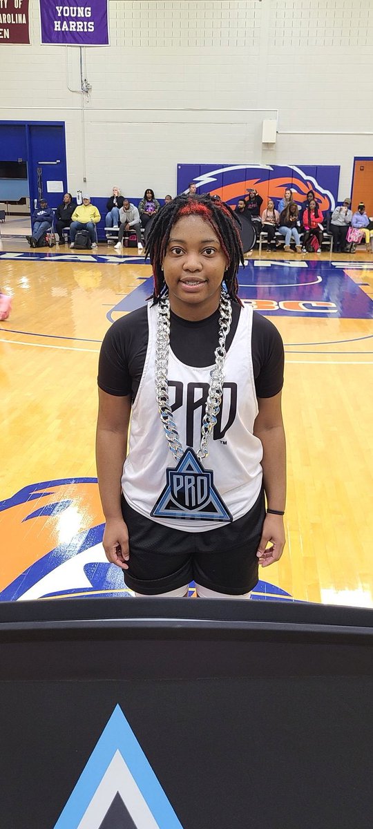 PRO_Movement1's tweet photo. ‘24 @nya_lake (Jenkins Co.) is a dynamic scoring guard that put points up in a hurry.
When she has the ball, you know she’s going to score. The question is how and if the defense can do anything to deter her from doing so.
Most times, the answer is no…
#PROElevation
#AgainstAllOdds