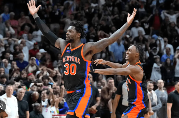rko_sports's tweet photo. Watch Lakers vs Knicks Live Stream NBA 2023 on Online TV
Link1: https://t.co/SBT9RPm95A
Link2: https://t.co/SBT9RPm95A https://t.co/mdPpwKpOMO
