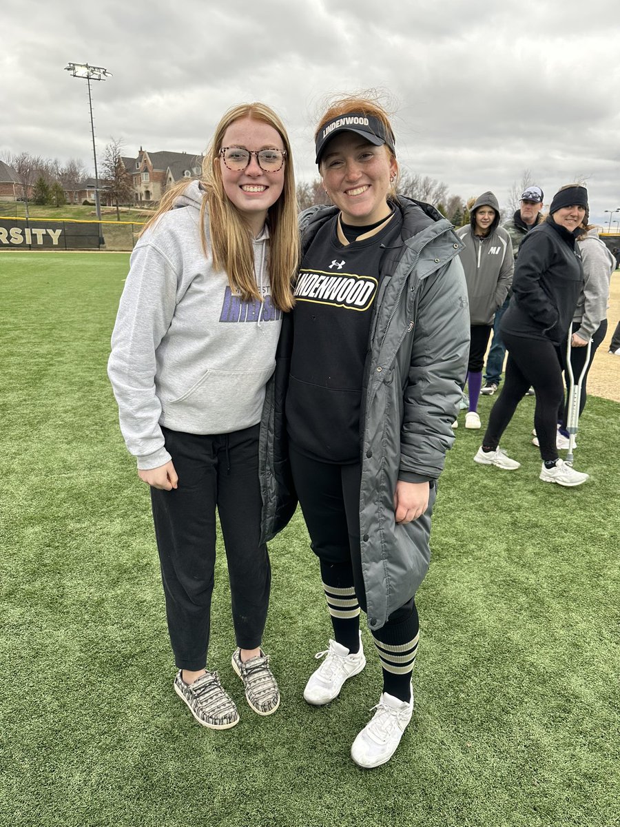 Kolie32's tweet photo. Thank you Lindenwood for giving our softball team the opportunity to come out and watch y’all play!! Getting to talk to the girls was amazing! @LindenwoodSB @MIntensity08 https://t.co/OvBK7DrdWb