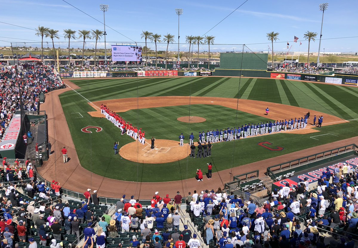 Wray_Alexandra's tweet photo. Gotta love the office view 🙌🏽⚾️☀️ #blessings #redST #cactusleague https://t.co/mVHvSNuFsq