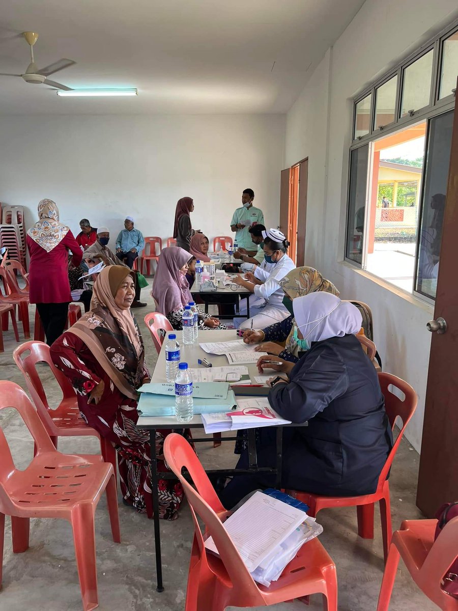 ppksgpetani's tweet photo. Majlis Pemeriksaan Kesihatan secara PERCUMA anjuran Unit Peladang Kawasan 18 - Kampung Seberang Tok Soh https://t.co/rpTrpnAYFC