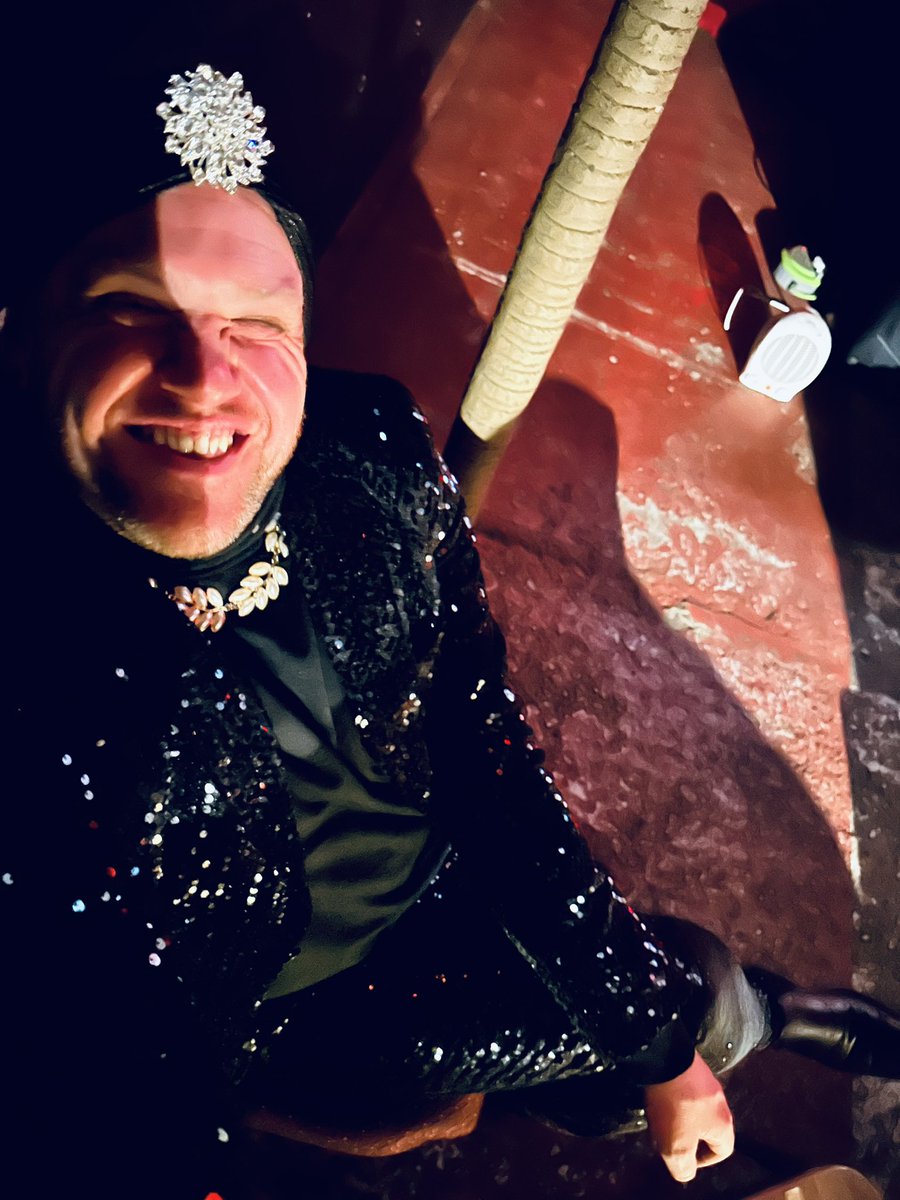 DT_L's tweet photo. So I’ve just won #BestOutfit at @MakeASceneFilm #oscars #Manchester #SelfiePodcast @CPXMCR #Fashion https://t.co/wElqxiMVTn