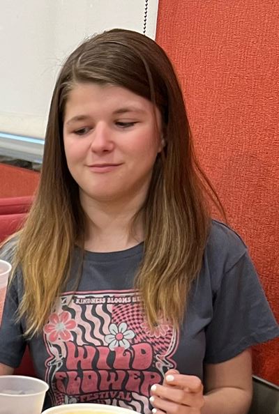 OCSOALERTS's tweet photo. #Missing We're working to find a 16-year old vacationing on Okaloosa Island with her foster family who walked away from Alvin's Island around 7 p.m. Sunday. Destiny Layton suffers from depression &amp; anxiety and has vision issues. Any info please call 860.651.7400 or @eccsTIPS. https://t.co/iQ4yRT8Tby