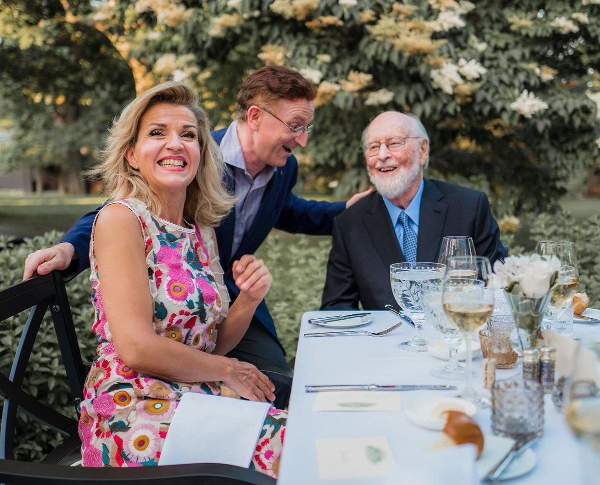 chambermagic's tweet image. Congratulations @JohnWilliams.music on your 52nd #OscarNomination! While this year’s #OriginalScore for @TheFabelmans didn’t take the cake, your achievements remain far from unobserved. Thank you for a lifetime of musical inspiration 🎩✨