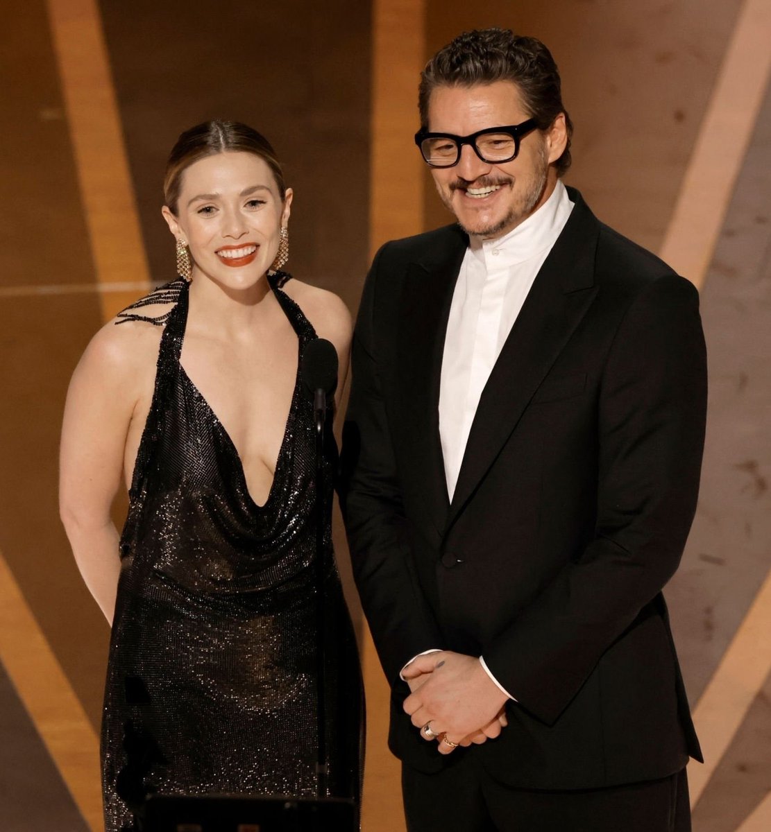 sharmstyles's tweet photo. florence pugh                      elizabeth olsen 
&amp; andrew garfield              &amp; pedro pascal

             that’s it, that’s the tweet https://t.co/QLchzzylOp