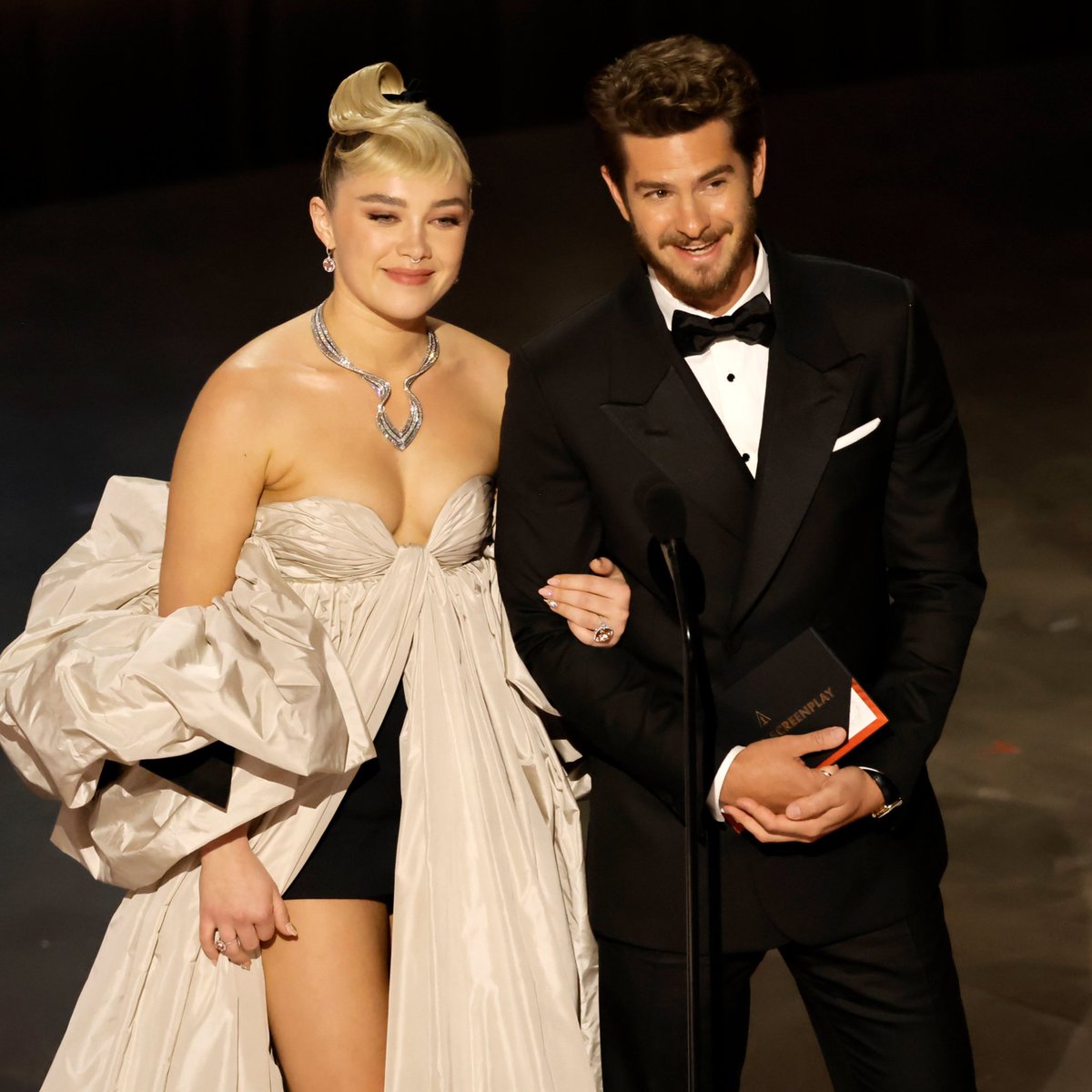 sharmstyles's tweet photo. florence pugh                      elizabeth olsen 
&amp; andrew garfield              &amp; pedro pascal

             that’s it, that’s the tweet https://t.co/QLchzzylOp