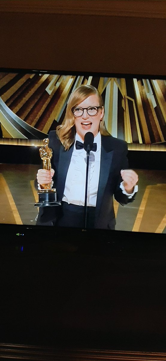 CONGRATULATIONS <a href="/realsarahpolley/">@realSarahPolley (she/her)</a> ! Canada is so happy for you and PROUD of you.
🎉🏆#womentalking