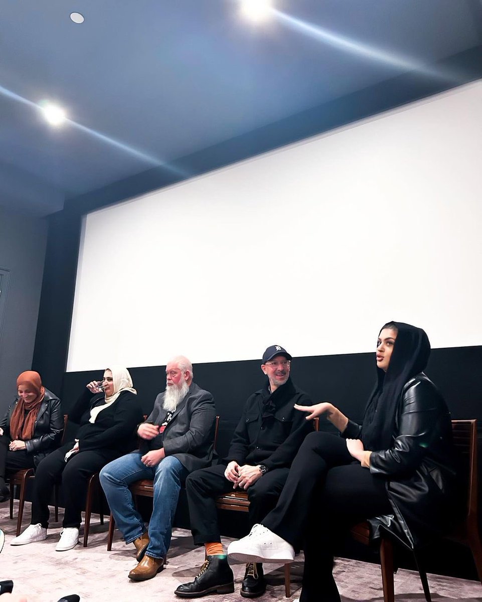 muslimgirl's tweet photo. Congratulations to #StrangerAtTheGate, produced by Malala Yousafzai, for their short documentary film nomination at this year’s #Oscars 👏🏽🎞️
A win in our books 🏆🙌🏽
#Oscar2023 #Oscar https://t.co/Fn0dtpggpg