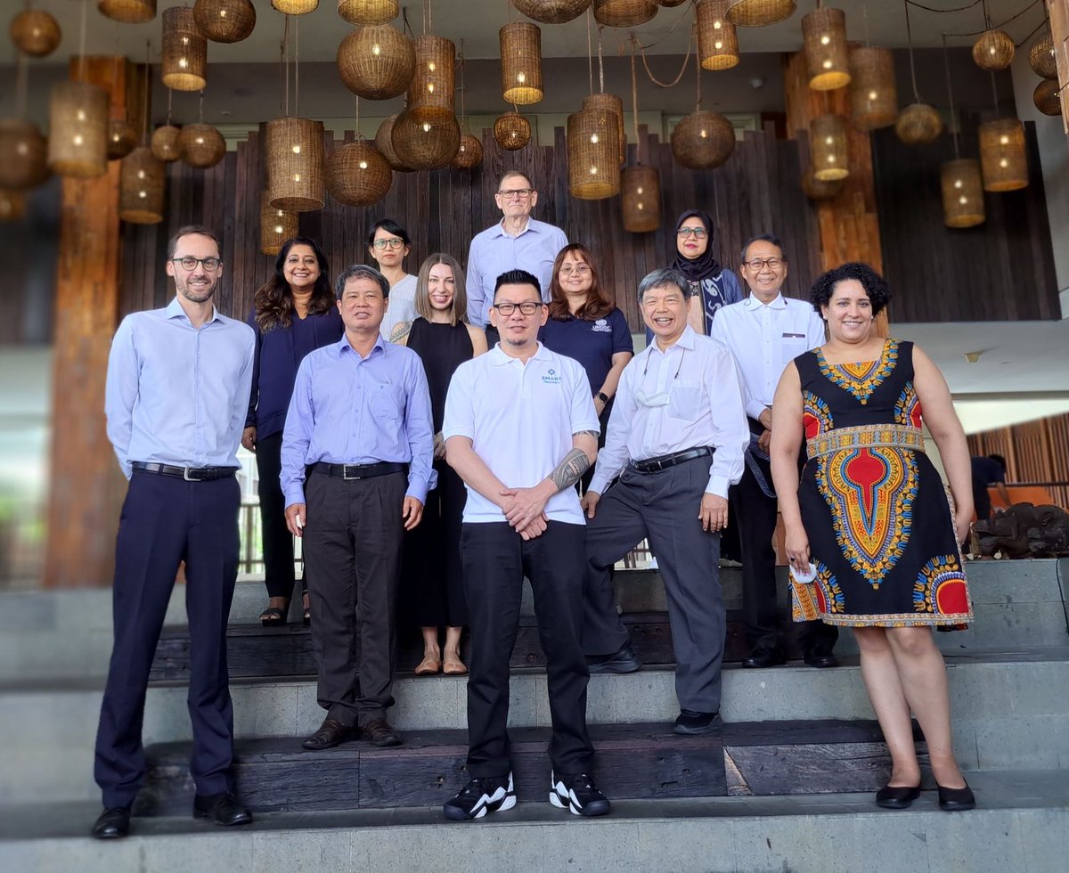 QLataire's tweet image. First in-person meeting of @UNAIDS_AP and @UNODC_SEAP Expert Advisory Group on Compulsory Facilities for #PWUD exceeded all expectations. Great combo of unique expertise, strong commitment and nice company. #EndCompulsoryTreatment