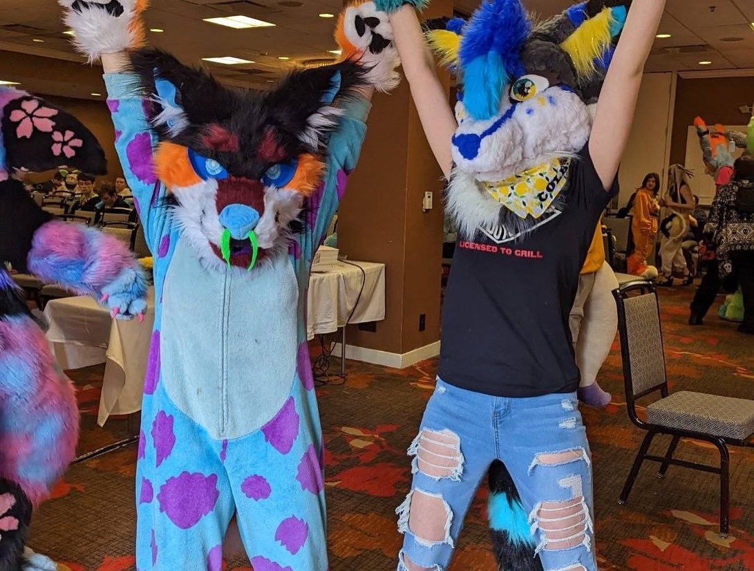 Baby_Driver9515's tweet photo. Had fun at gatway furcon! https://t.co/j5yo6agTSx
