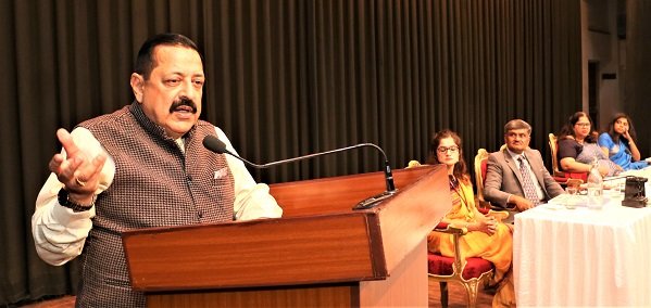RisingKashmir's tweet photo. #DrJitendra #addresses newly #inducted #IAS #officers; #reiterates AI use
@DrJitendraSingh
https://t.co/8PQczecJSw https://t.co/UFY6A0n5CW