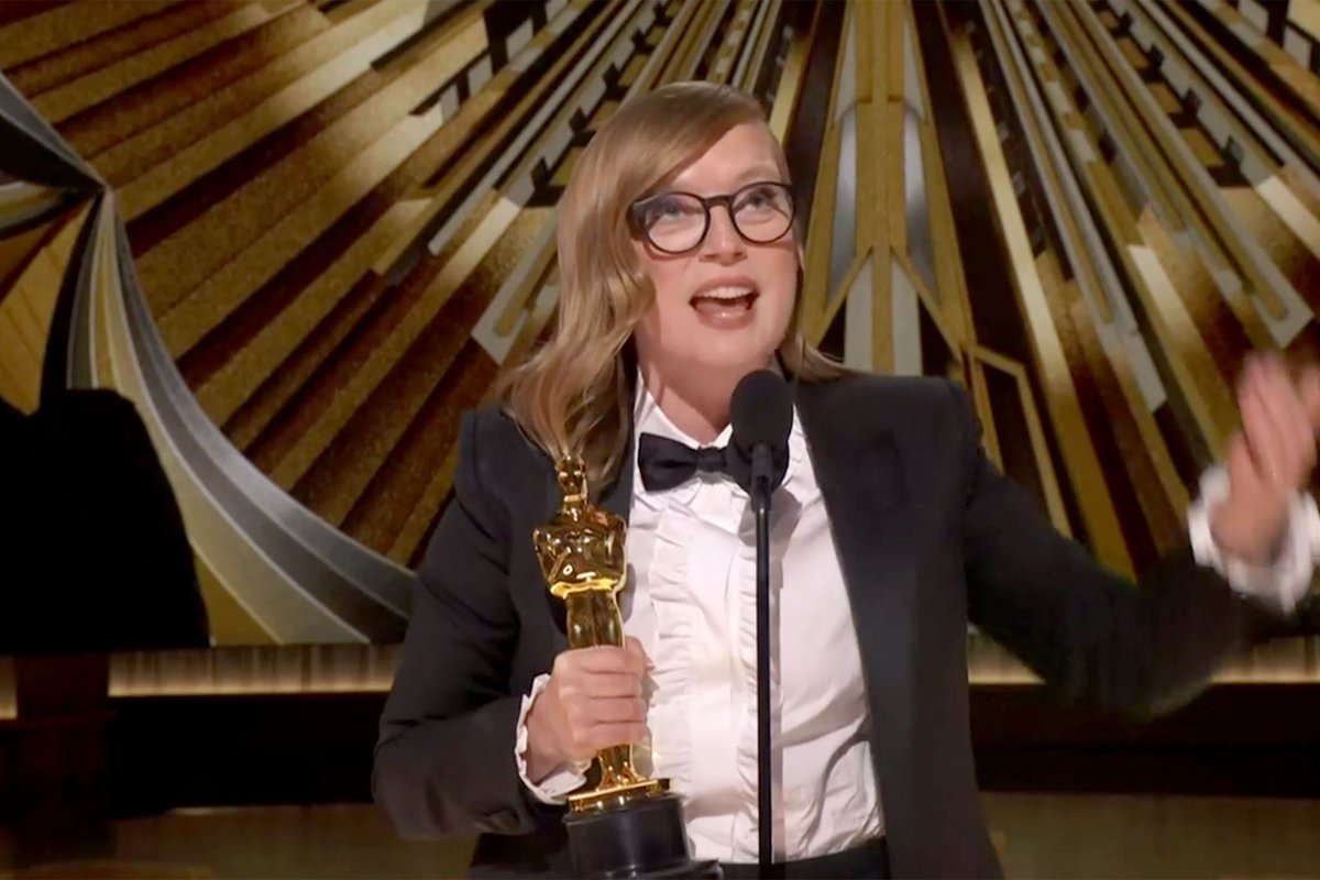 blogTO's tweet photo. Congrats to Toronto's Sarah Polley who just won the Oscar for Best Adapted Screenplay at the Academy Awards #AcademyAwards2023 #Oscars #Oscars95 https://t.co/TpsSou7bwR https://t.co/e37PDuOUN8