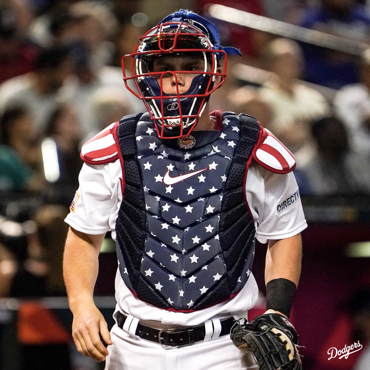 Dodgers's tweet photo. Both starting catchers tonight are Dodgers so we have to ask. Who you got? Team Mexico or Team USA? 🫣 https://t.co/W8cqBkRuLd