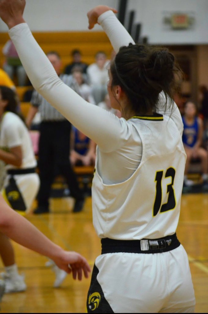 bellebozic13's tweet photo. All time 2nd school leader in points, 3’s, assists, and steals. Thank you Riverside basketball for the last 4. https://t.co/cAhSeFxDIz