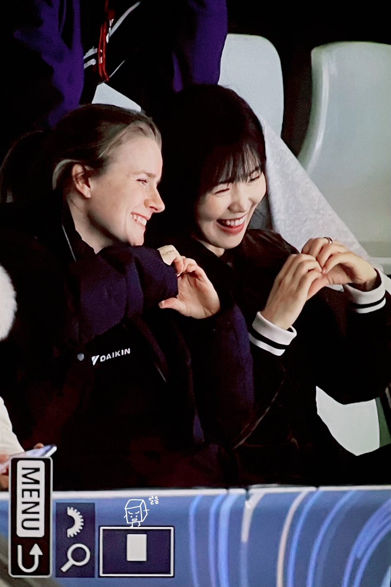 氷•얼음 tweet media