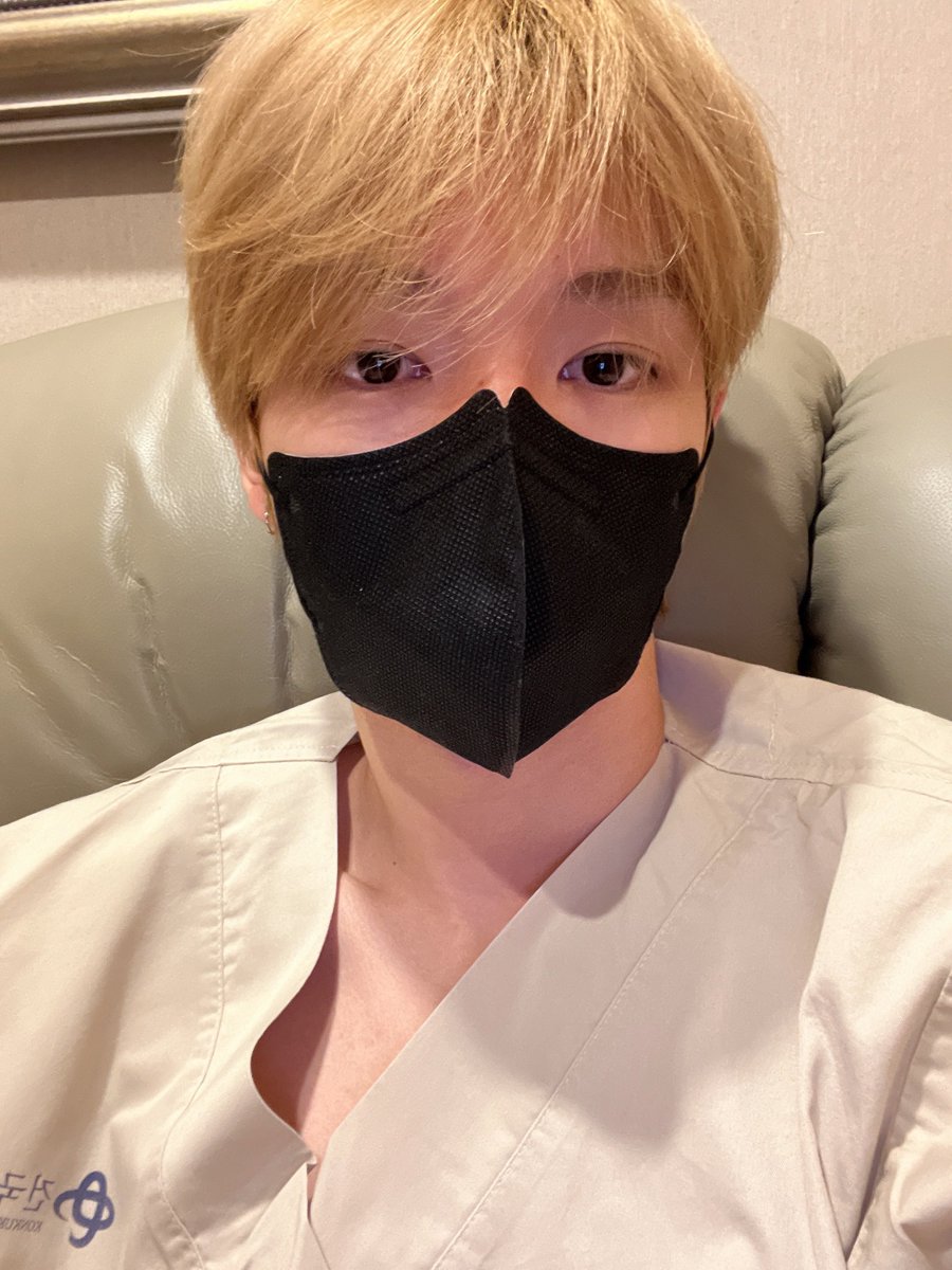 성 tweet media