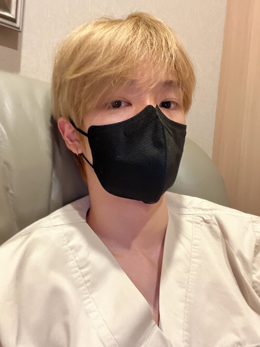 성 tweet media