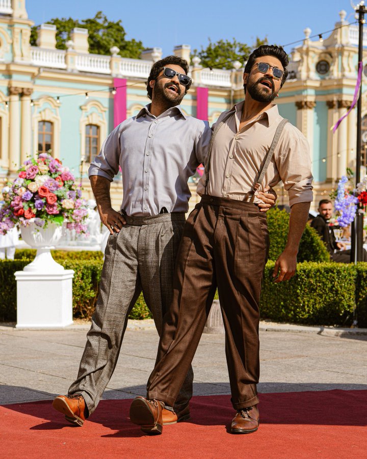 #Oscar  for Best Original Song goes to #NaatuNaatu from #RRR 🔥🎶

#Oscars2023