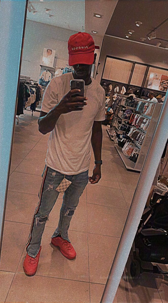 Dior_Da_Don's tweet photo. 😏🤪😝 https://t.co/ryusujryxI