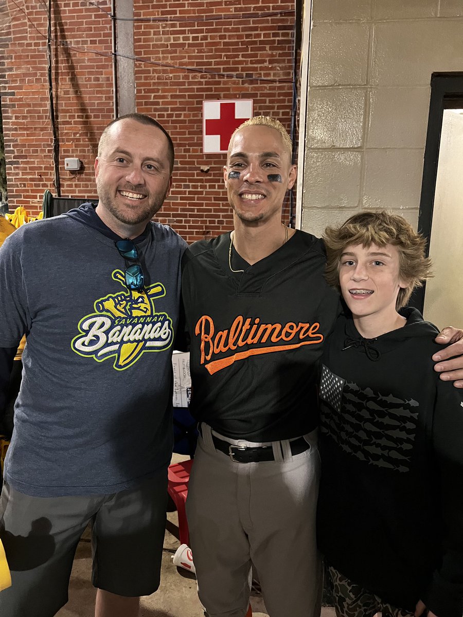ASwang884's tweet photo. Had a great night hanging out with O’s Legend Lou Montanez at the @TheSavBananas game last night! First class job by the Bananas as always! @LockedOnOrioles https://t.co/tG3zAtYrpp