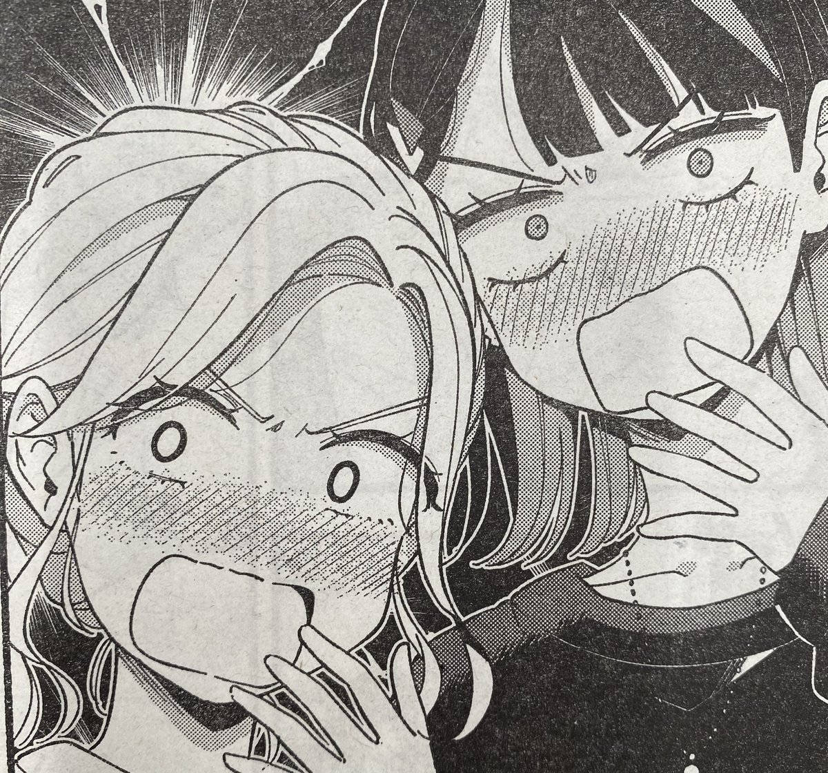 盛大に勘違いして
盛り上がるお姉様方すき😂

#ヒナとバンビ
#別マガ 4月号発売中! 