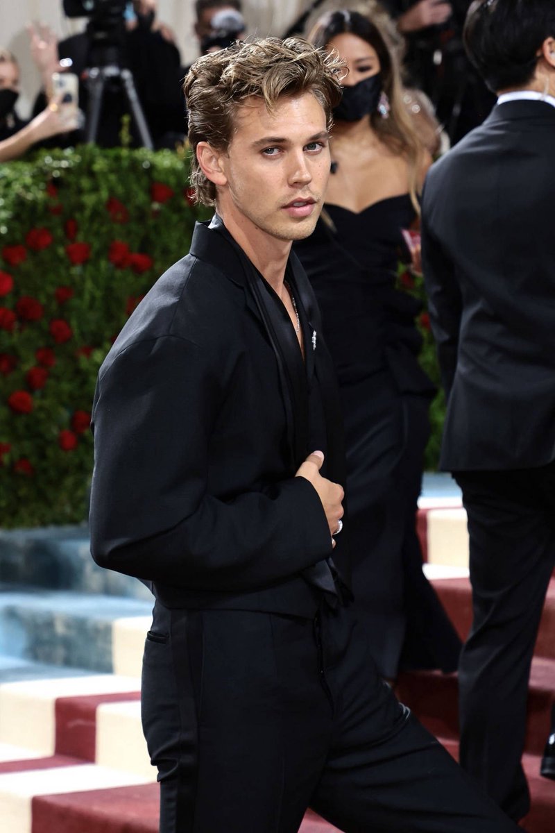 shannarabutler's tweet photo. you know what?? maybe Austin didn��t win his Oscar but he won our heart and that’s all matter https://t.co/8GkP3ilDvv