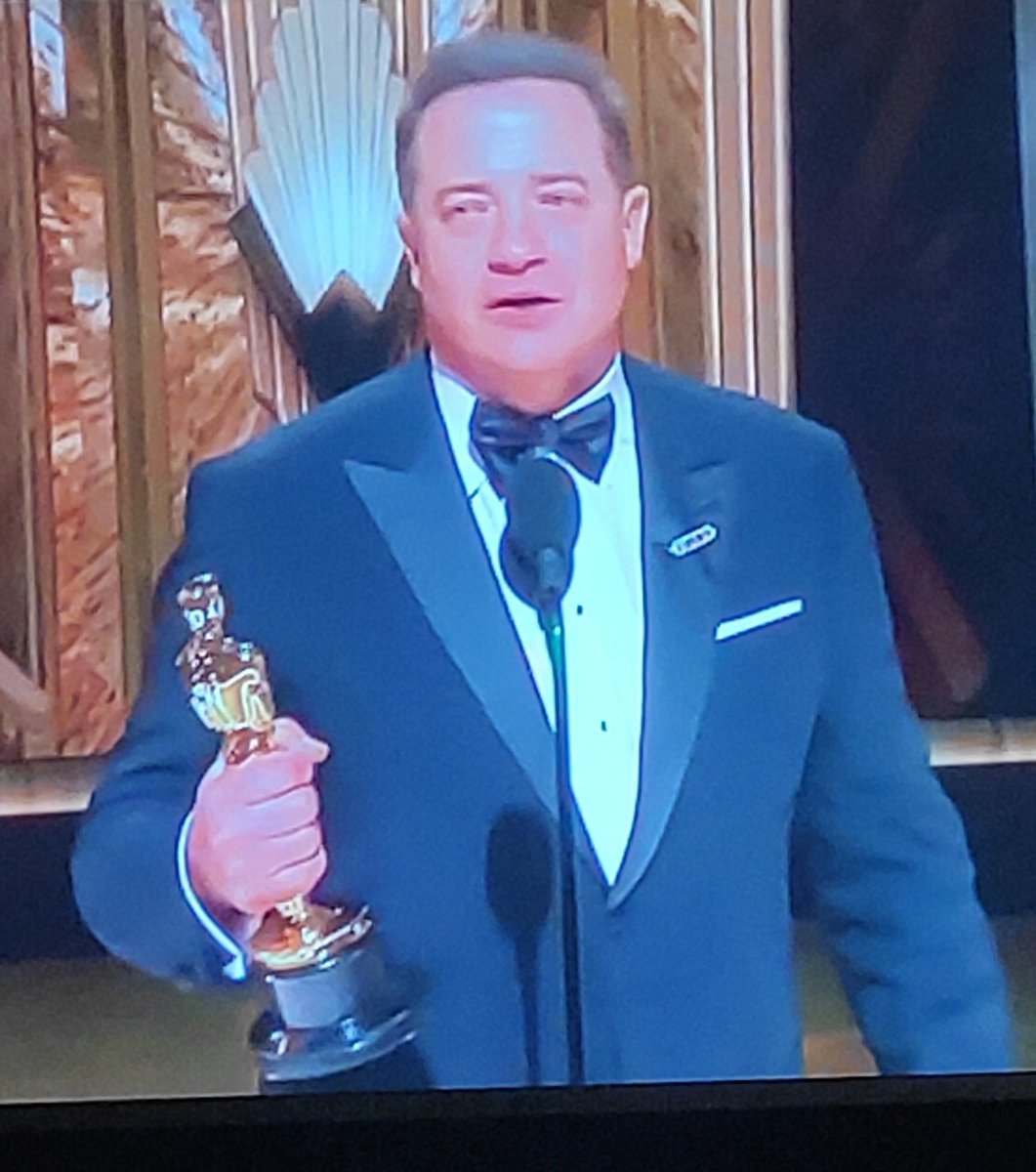 theken_obi's tweet photo. IT HAPPENED 😭😭😭😭 #Oscars https://t.co/ZVeuN89fEG