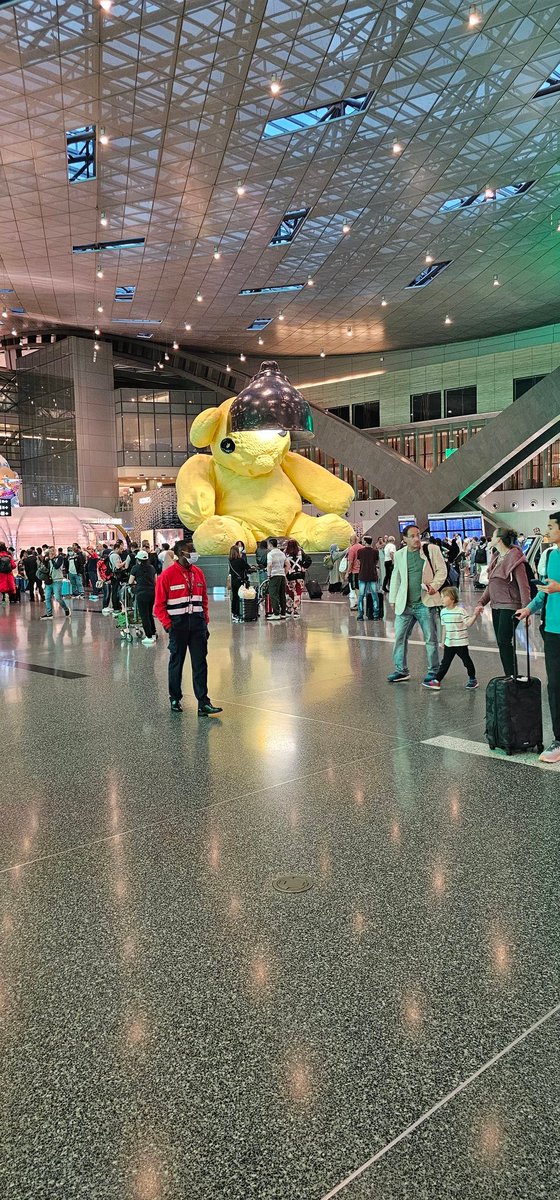 akbeek97's tweet photo. Hello Qatar 🇶🇦 🤗 hamad international airport is really amazing 😍 https://t.co/NT4AnUuFut