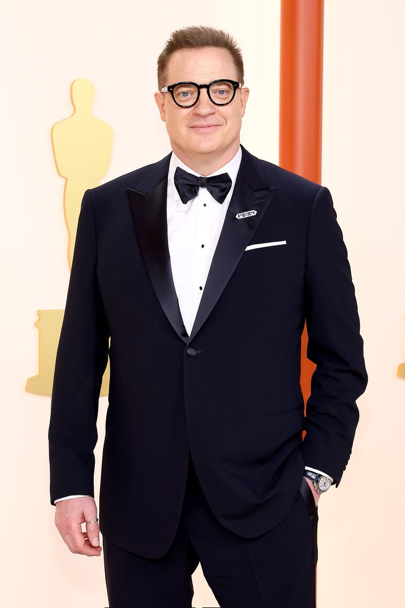 MarvelLatin's tweet photo. BRENDAN FRASER GANA EL OSCAR A MEJOR ACTOR https://t.co/Hkz0jepT1O