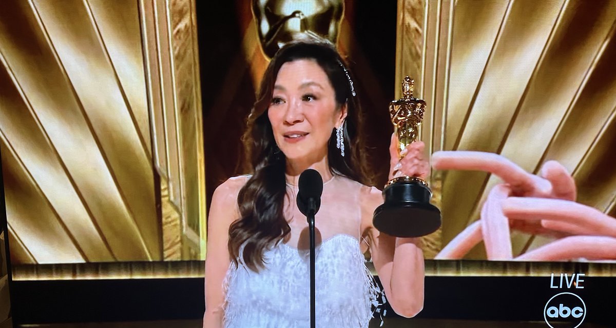 queensofbravo's tweet photo. “Ladies, don’t let anybody ever tell you: “you are past your prime.”

Michelle Yeoh making history! #Oscars https://t.co/IqWODgxaru