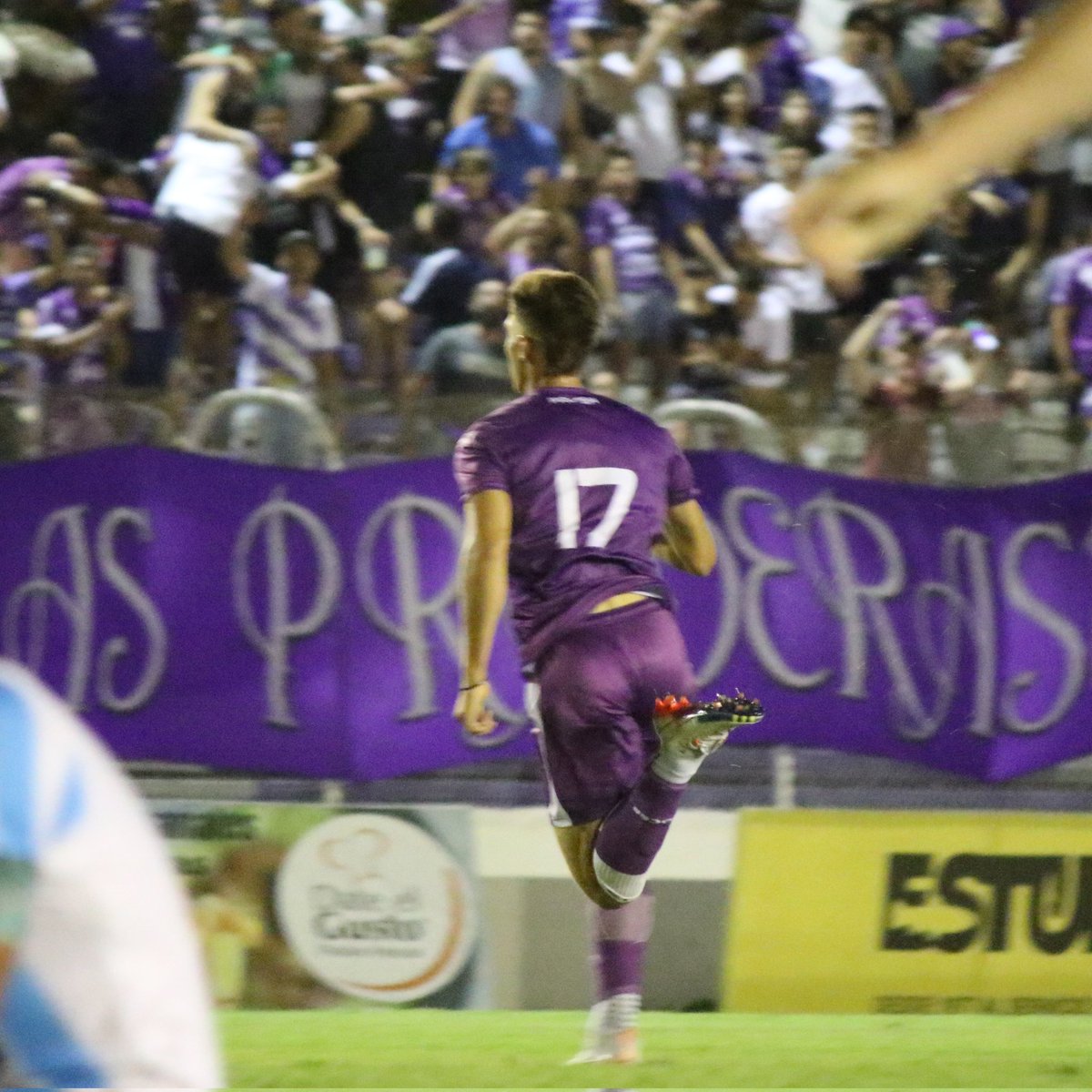pauloabal's tweet photo. #PrimeraNacional 🇦🇷  5 y 6° Fecha  ⚽️ Goleadores #Sub23 👇

Mauro Valiente ⚽️ 23 años  (#EstudiantesRC) 
Martin Caramuto ⚽️ 22 (#VillaDalmine) 
Pablo Palacio ⚽️ 22 (#Ferro)
Walter Berrondo ⚽️23 (#RacingCba )
Marcos Enrique ⚽️23 (#ABrown)
Federico Torres ⚽️22 (#Rafaela) https://t.co/GzgjwXUvxX