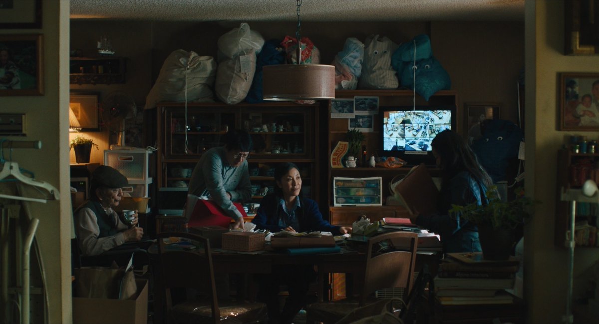 TIFF_NET's tweet photo. “The only thing I do know is that we have to be kind.” ❤️ 

Taking home this year’s Academy Award for Best Picture is Daniel Kwan and Daniel Scheinert’s EVERYTHING EVERYWHERE ALL AT ONCE. #Oscars https://t.co/46RE8mhRl6