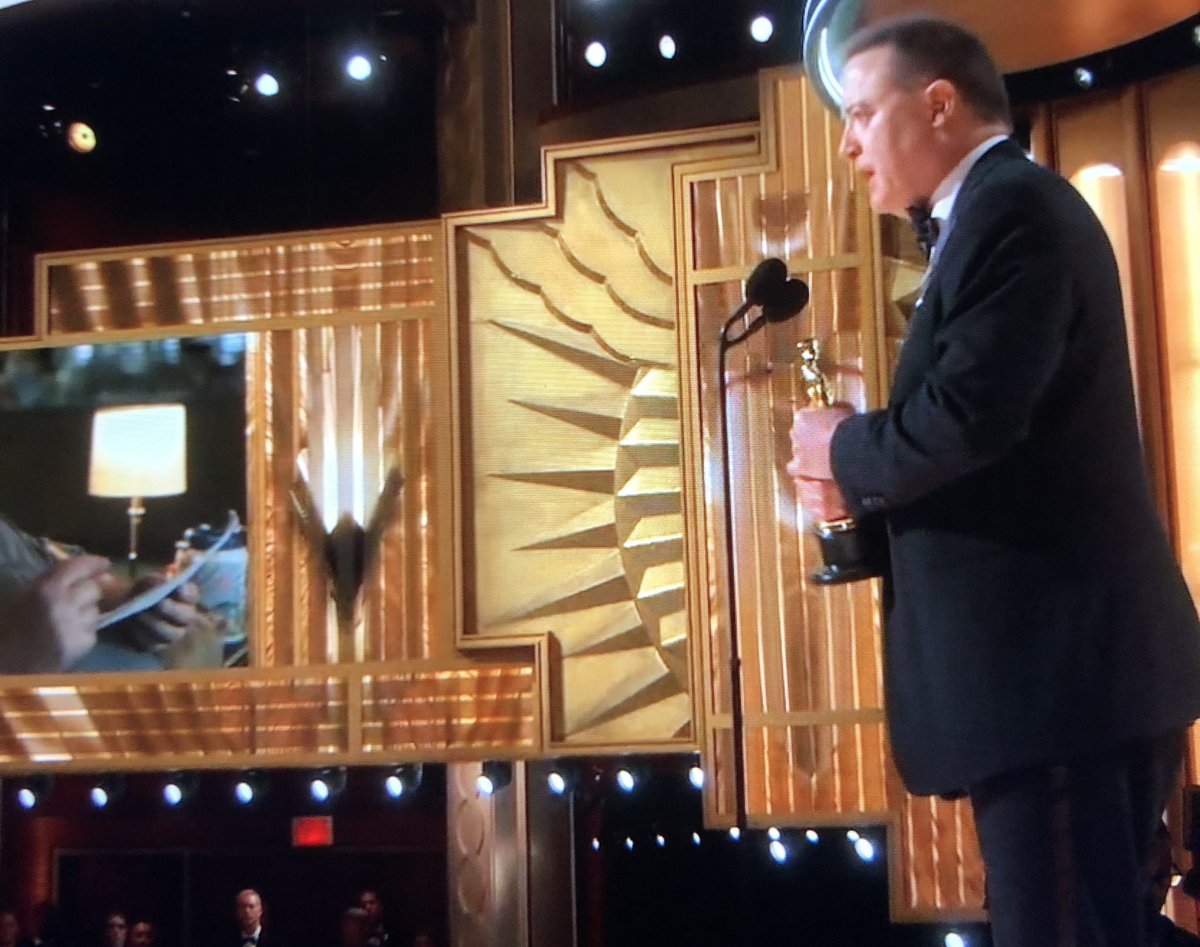 Brendan Fraser gives super heartfelt speech - dude has come a long way back! #oscars